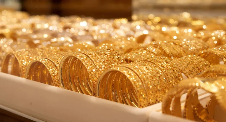 عاجل انخفاض كبير 400 جنيه في أسعار الذهب اليوم سعر الذهب اليوم عيار 21 الآن أسعار الذهب اليوم في مصر عيار 21 بالمصنعية سعر الدهب الان سعر الدهب عيار 21