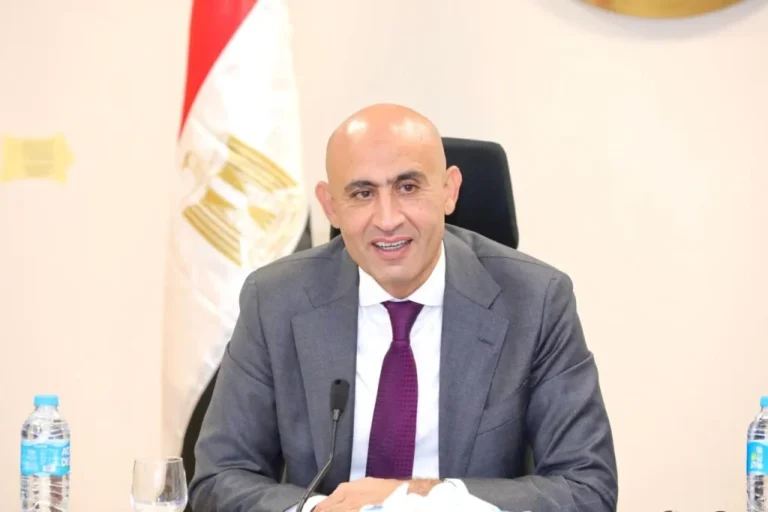 موعد امتحانات الترم الثاني 2025 لطلاب ابتدائي و إعدادي وثانوي موعد امتحانات الترم الثاني 2025 الثانوية العامة