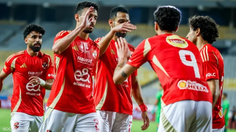 ماذا يحتاج الاهلي لحسم لقب الدوري المصري الممتاز 2025 بعد تعثر بيراميدز أمام البنك الأهلي الزمالك تتويج الأهلي بلقب الدوري