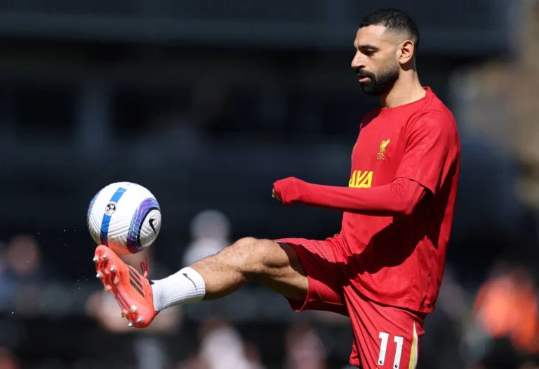 محمد صلاح يتفوق تهديفيًا على ساوثهامبتون ضد مانشستر سيتي في موسم 2024-2025 من الدوري الإنجليزي الممتاز و نادي ليفربول