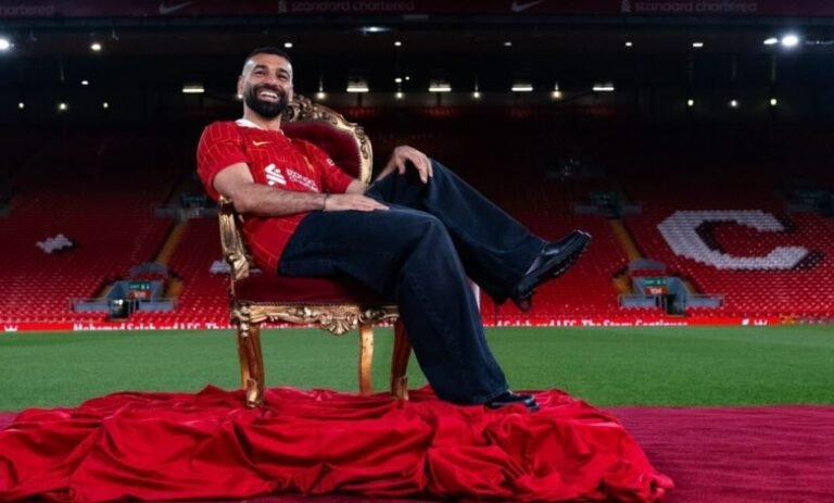 محمد صلاح على موعد مع التاريخ في قمة نادي ليفربول و ارسنال بالدوري الإنجليزي الممتاز ودوري أبطال أوروبا و لقب البريميرليج لموسم